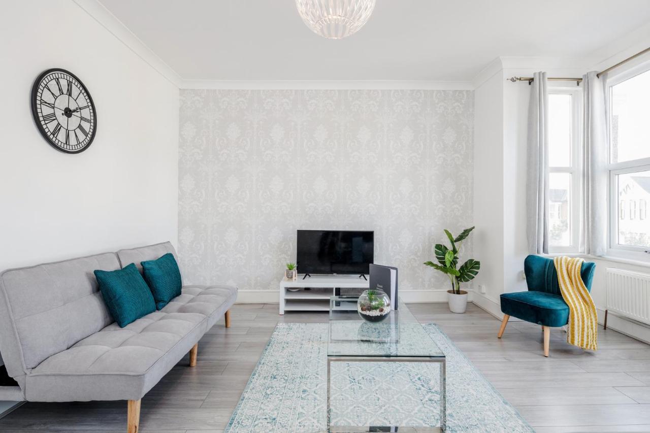 Business & Leisure 2 Bedroom & Parking By Damask Homes Ilford Exterior foto